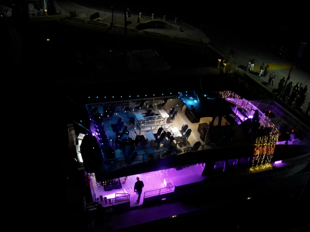 a screen shot of a video game in a dark room