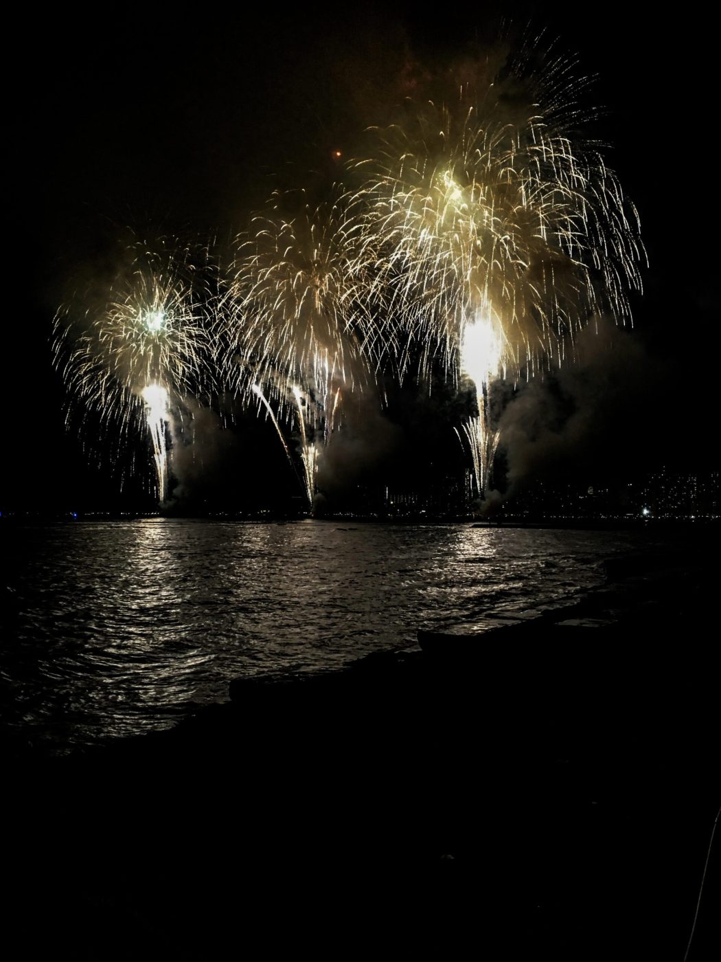 Honolulu Festival Nagaoka Fireworks Waikiki Cruise 2025 Pink Sails