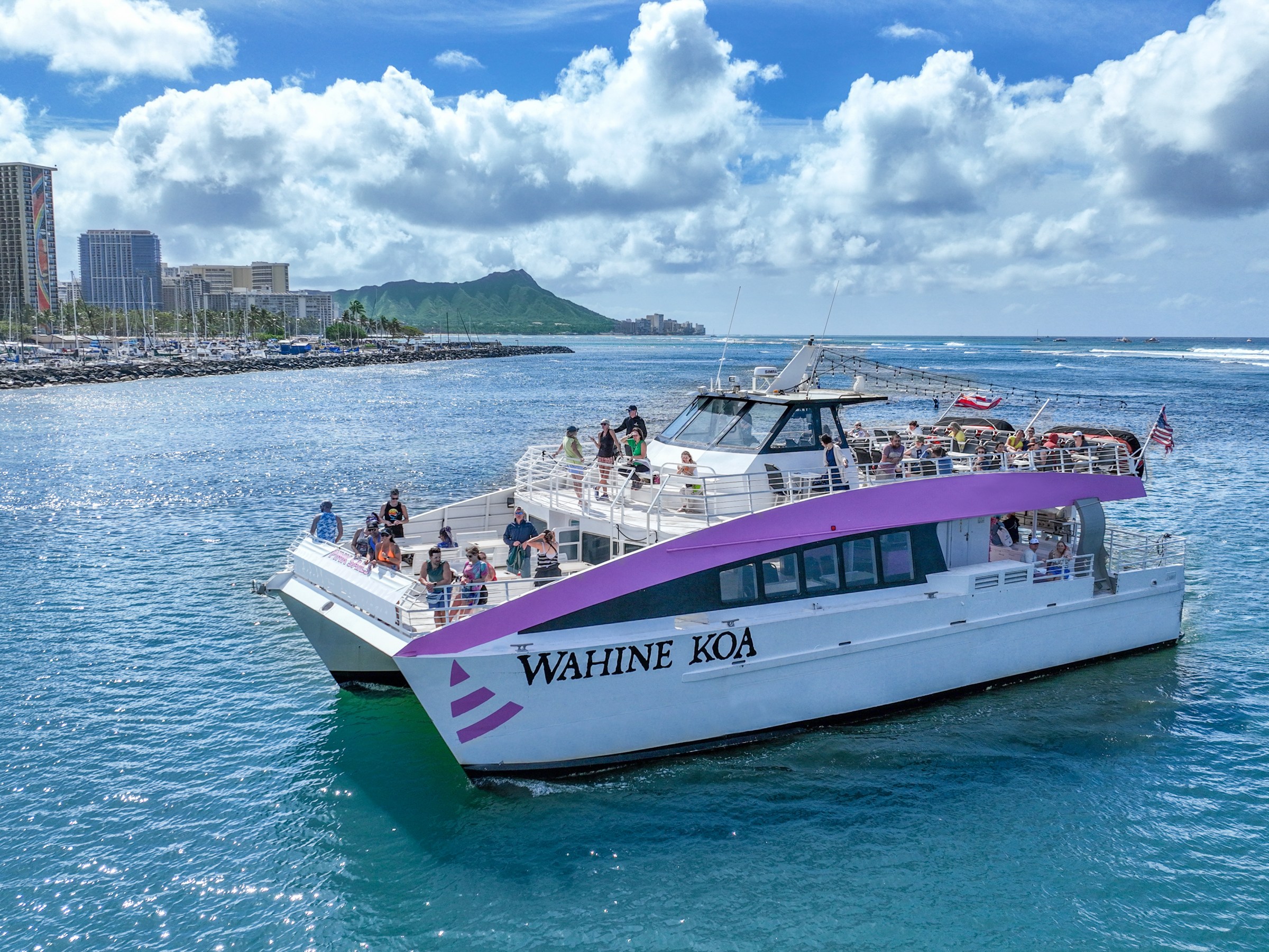 Pink Sails - Oahu's Premier Ocean Adventures and Boat TOurs